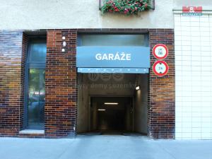 Pronájem garážového stání, Praha - Holešovice, Tusarova, 10 m2