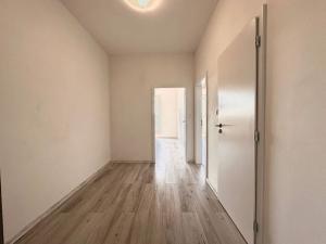 Pronájem bytu 2+kk, Milovice, Slepá, 47 m2