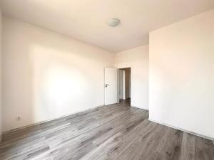 Pronájem bytu 2+kk, Milovice, Slepá, 47 m2