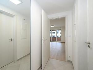 Pronájem bytu 2+kk, Praha - Třebonice, K metru, 52 m2