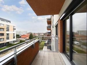 Pronájem bytu 2+kk, Praha - Třebonice, K metru, 52 m2