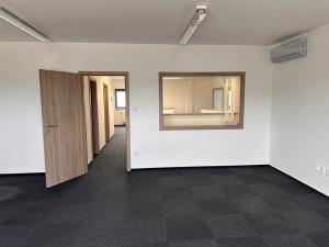 Pronájem kanceláře, Moravany, Bohunická cesta, 300 m2