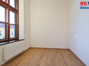 Pronájem bytu 2+kk, Český Brod, nám. Arnošta z Pardubic, 32 m2