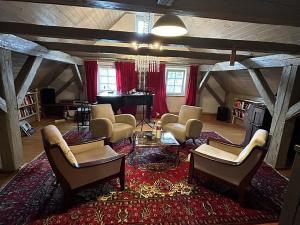 Prodej rodinného domu, Chodský Újezd, 400 m2