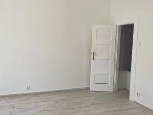 Pronájem bytu 1+1, Praha, U plynárny, 42 m2