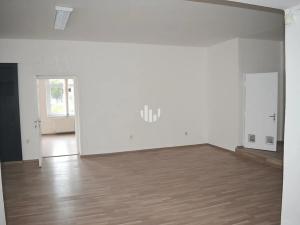 Pronájem skladu, Praha - Vysočany, Podkovářská, 300 m2