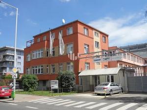 Pronájem skladu, Praha - Vysočany, Podkovářská, 300 m2