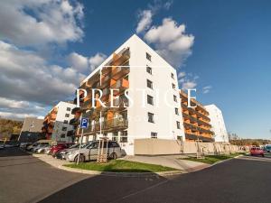 Pronájem bytu 1+kk, Praha - Vysočany, Strnadových, 35 m2