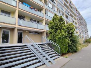 Prodej bytu 3+1, Praha - Horní Měcholupy, Livornská, 80 m2