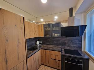 Prodej bytu 2+kk, Praha - Malá Strana, Hellichova, 58 m2