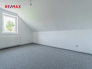 Prodej rodinného domu, Vinařice, 494 m2
