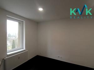 Prodej bytu 3+1, Karlovy Vary, U Trati, 80 m2
