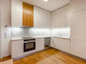 Pronájem bytu 2+kk, Praha - Holešovice, Sanderova, 62 m2