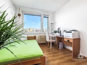 Prodej bytu 3+1, Praha - Stodůlky, Husníkova, 71 m2