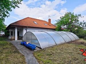 Pronájem rodinného domu, Praha - Třebonice, Do zahrádek I, 350 m2