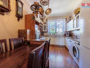 Prodej bytu 3+1, Karlovy Vary - Rybáře, Šmeralova, 92 m2