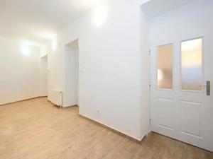 Pronájem bytu 3+1, Praha - Dejvice, Dejvická, 103 m2