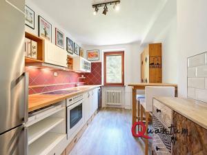 Prodej bytu 3+1, Úvaly, Nerudova, 75 m2