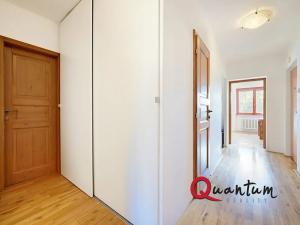 Prodej bytu 3+1, Úvaly, Nerudova, 75 m2