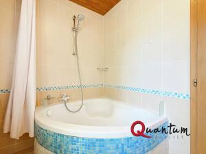 Prodej bytu 3+1, Úvaly, Nerudova, 75 m2