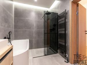 Prodej bytu 3+kk, Praha - Karlín, Pernerova, 105 m2