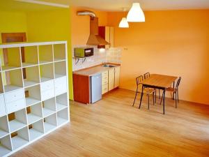 Pronájem bytu 1+kk, Praha - Vysočany, Poděbradská, 50 m2