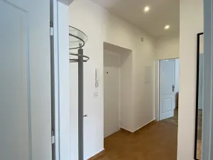 Prodej bytu 2+1, Mariánské Lázně, Hlavní třída, 56 m2