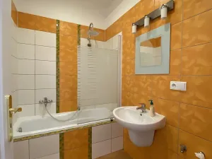 Prodej bytu 2+1, Mariánské Lázně, Hlavní třída, 56 m2