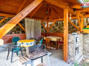 Prodej rodinného domu, Hajany, 285 m2