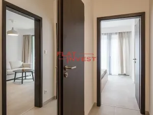 Pronájem bytu 2+kk, Praha - Karlín, U Mlýnského kanálu, 56 m2