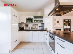 Prodej rodinného domu, Praha - Vinoř, Lipoltická, 202 m2