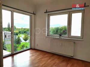Prodej bytu 2+kk, Milovice - Mladá, Armádní, 52 m2