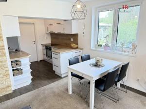 Prodej bytu 4+kk, Benešov, Černoleská, 130 m2