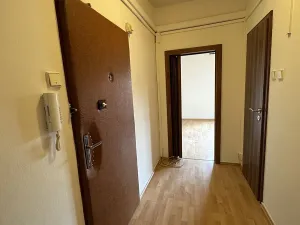 Pronájem bytu 2+1, Praha - Strašnice, Krupská, 50 m2
