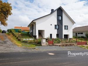 Prodej rodinného domu, Hořešovičky, 256 m2