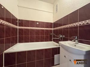 Prodej bytu 2+1, Karviná, Nedbalova, 57 m2