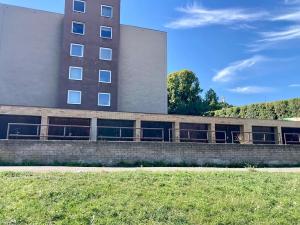 Pronájem komerční nemovitosti, Praha - Střešovice, Střešovická, 21 m2