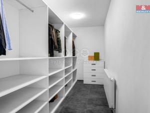 Prodej rodinného domu, Ledce, 216 m2