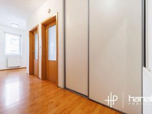 Pronájem bytu 2+kk, Olomouc, Peškova, 55 m2
