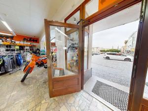 Prodej obchodního prostoru, Svitavy, náměstí Míru, 2074 m2