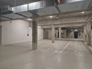 Pronájem garážového stání, Brno, Opuštěná, 13 m2