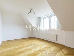 Pronájem vily, Praha - Lysolaje, Nad Helmrovkou, 255 m2