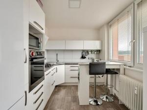 Prodej bytu 3+1, Hustopeče, Větrná, 74 m2
