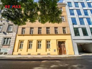 Prodej bytu 2+1, Praha - Karlín, Pernerova, 62 m2