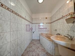 Pronájem bytu 3+1, Jindřichův Hradec, sídliště Vajgar, 65 m2