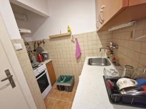 Pronájem bytu 2+kk, Praha - Strašnice, Žernovská, 45 m2