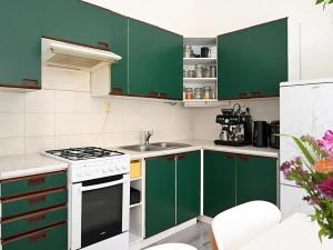 Pronájem bytu 2+kk, Praha - Dejvice, Mařákova, 55 m2