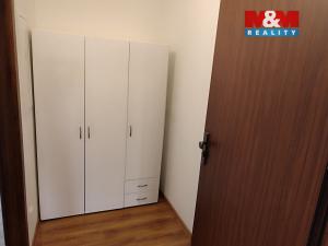 Pronájem bytu 1+kk, Praha - Hloubětín, Kukelská, 28 m2