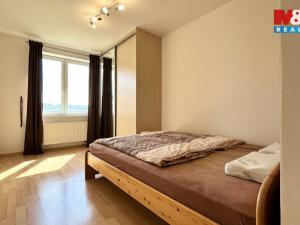 Pronájem bytu 2+kk, Praha - Dubeč, Winklerova, 43 m2