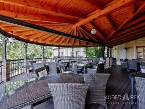 Prodej ubytování, Chotoviny, Táborská, 2200 m2